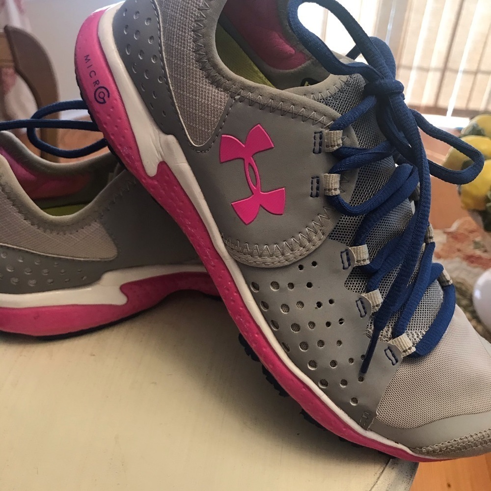 🏃‍♀️Under Armour Sneakers